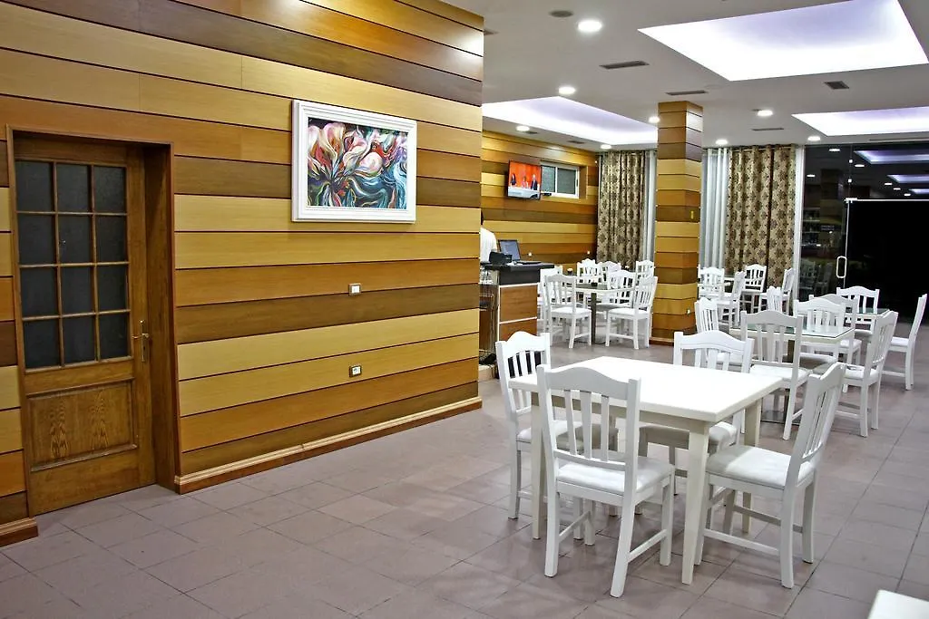 Hotel Vila Giorgio Szkodra 3*,